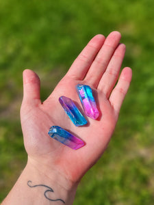Small Aura Coated Quartz Points