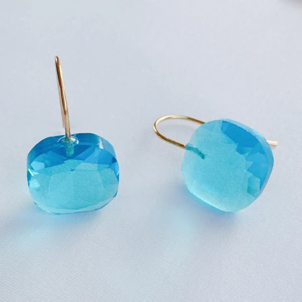 Seamlessly Floating Jewel Earrings