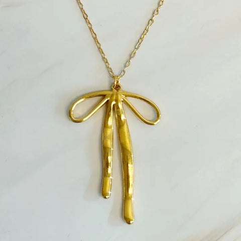 Stylist Bow Pendant Necklace