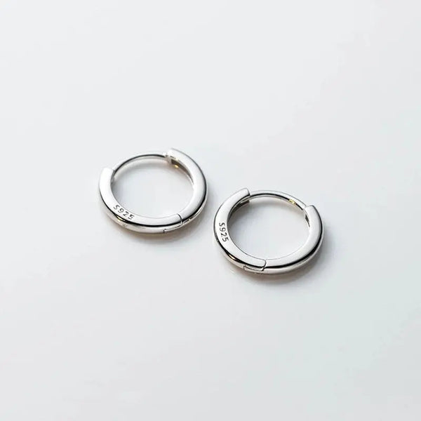 Dainty Minimalist Huggie Hoop Earring 18mm