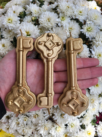 Gold Key Candle (COA)