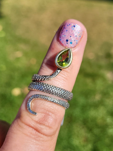 Bezel Set Faceted Gemstoneon Gothic Snake Ring - Sterling Silver