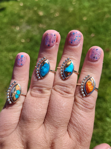 Eye Shape Spiny Oyster Gemstone Ring