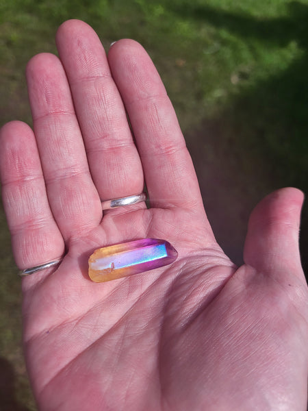 Small Aura Coated Quartz Points