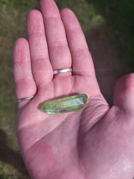 Small Aura Coated Quartz Points