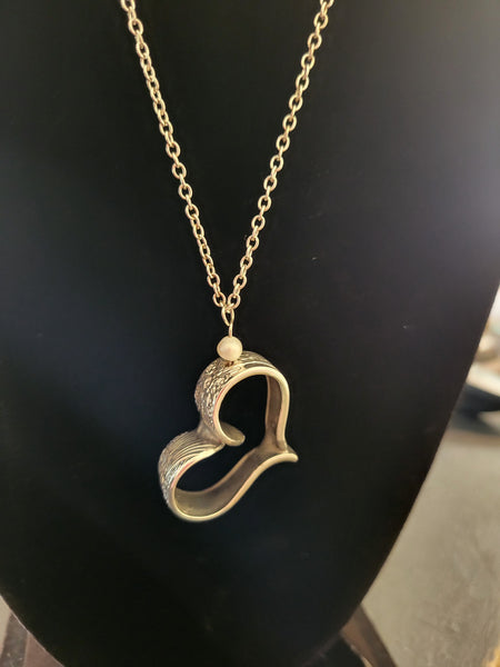 Heart Necklace W/ Pearl