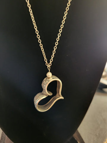Heart Necklace W/ Pearl