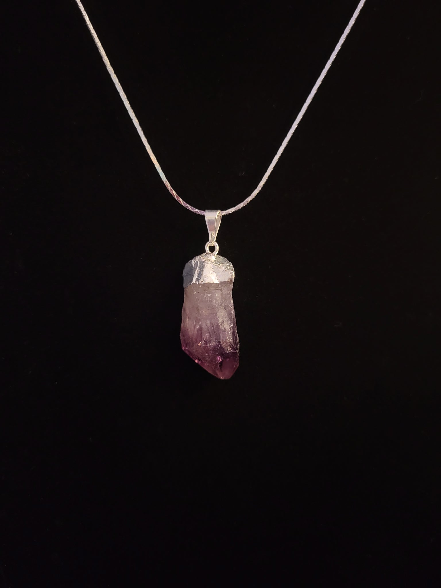 Rough Amethyst Necklace -Silver finish