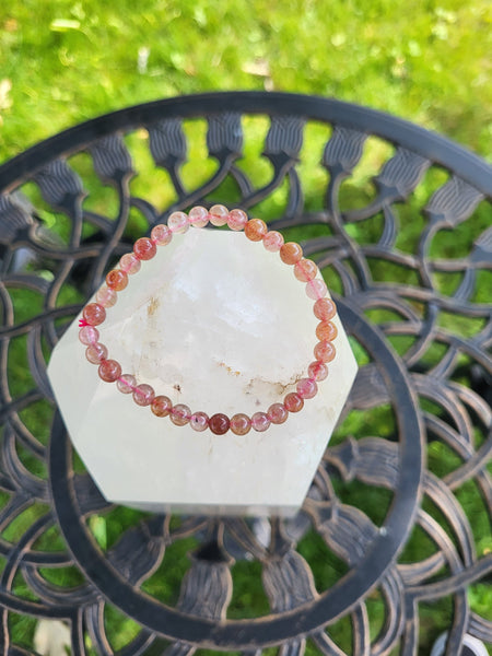 Strawberry Quartz Elastic Bracelet